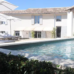 https://villa-vagabonde.fr-provencehotel.com