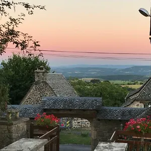 Lo Soulenquo A Fonteilles Sur Le Gr 65 Frühstückspension
